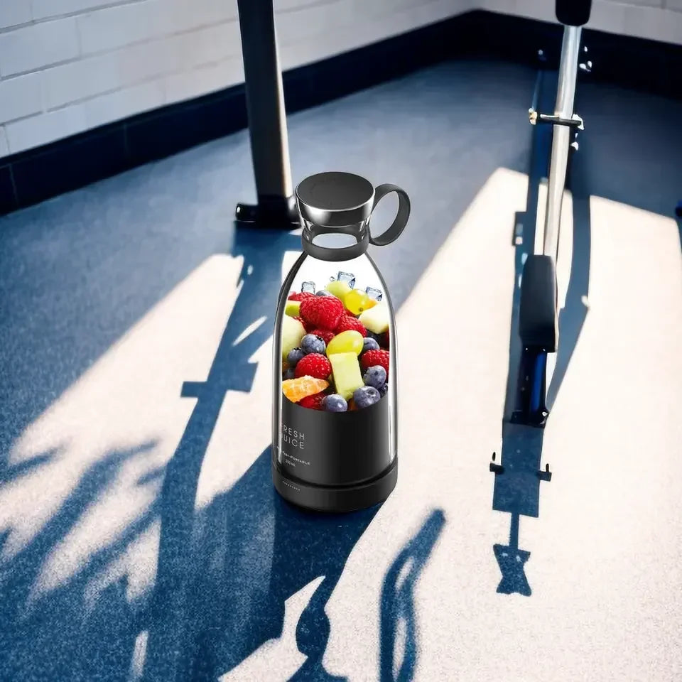 Revolutionize Your Smoothie Game with the Portable Electric Juicer - Perfect for Juices, Milkshakes, and More! - LUXURY